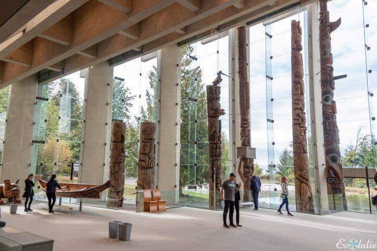 totem-pole-moa-vancouver