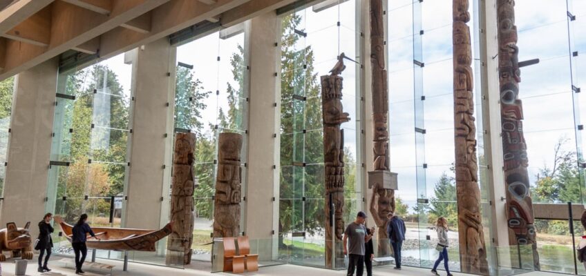 totem-pole-moa-vancouver